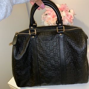 LIKE NEW BLACK GUCCI SIGNATURE LEATHER BOSTON BAG